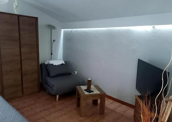 Apartamento Pansion Stones *