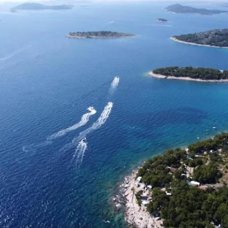 Apartment Pansion Stones *