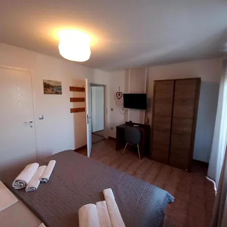 Apartment Pansion Stones *